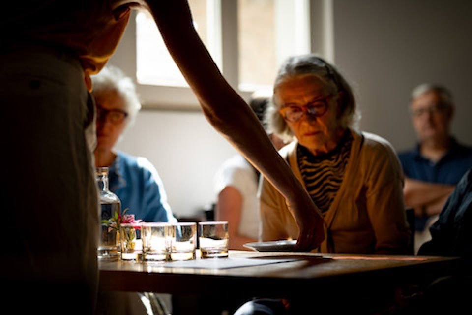 Putting plates ont table during Coup the chocolat Tasting (2024)